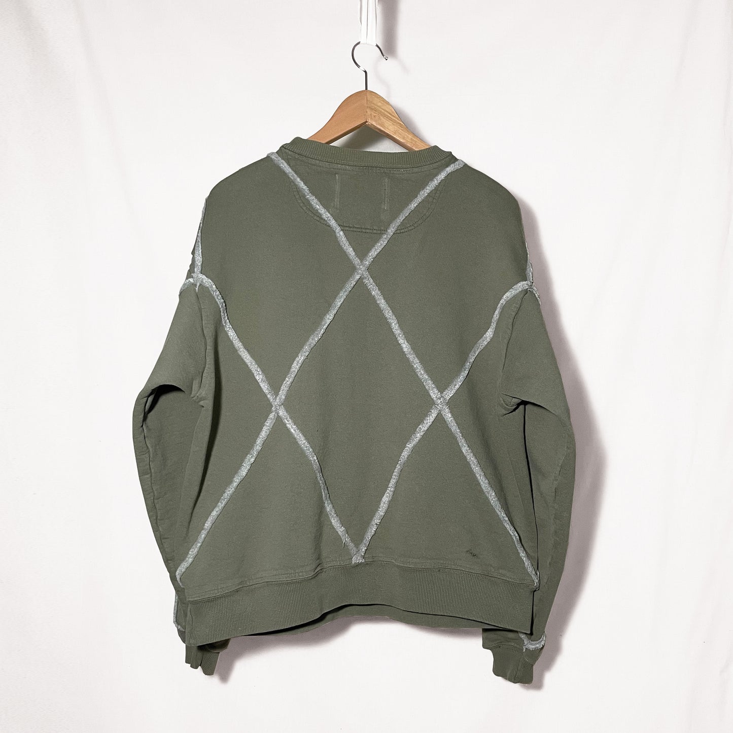 REWORKED SWEATSHIRT