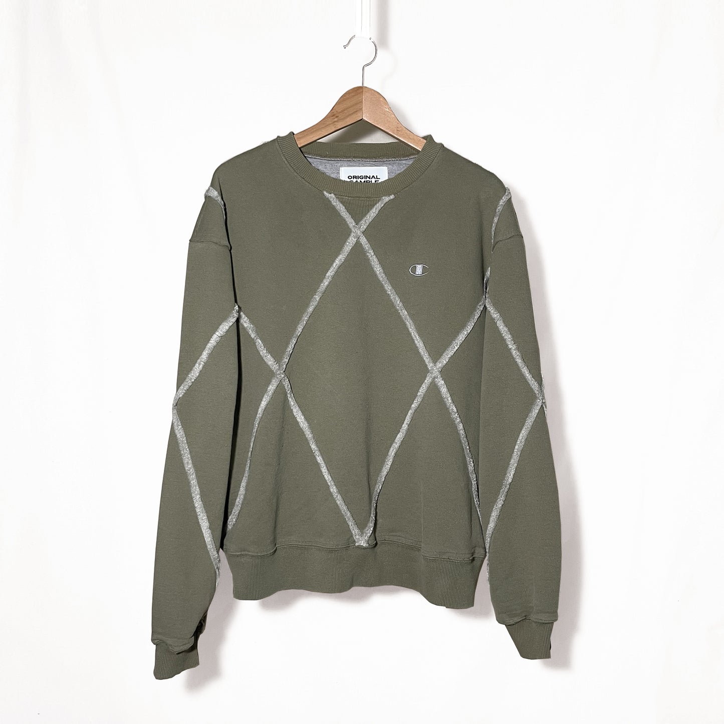 REWORKED SWEATSHIRT